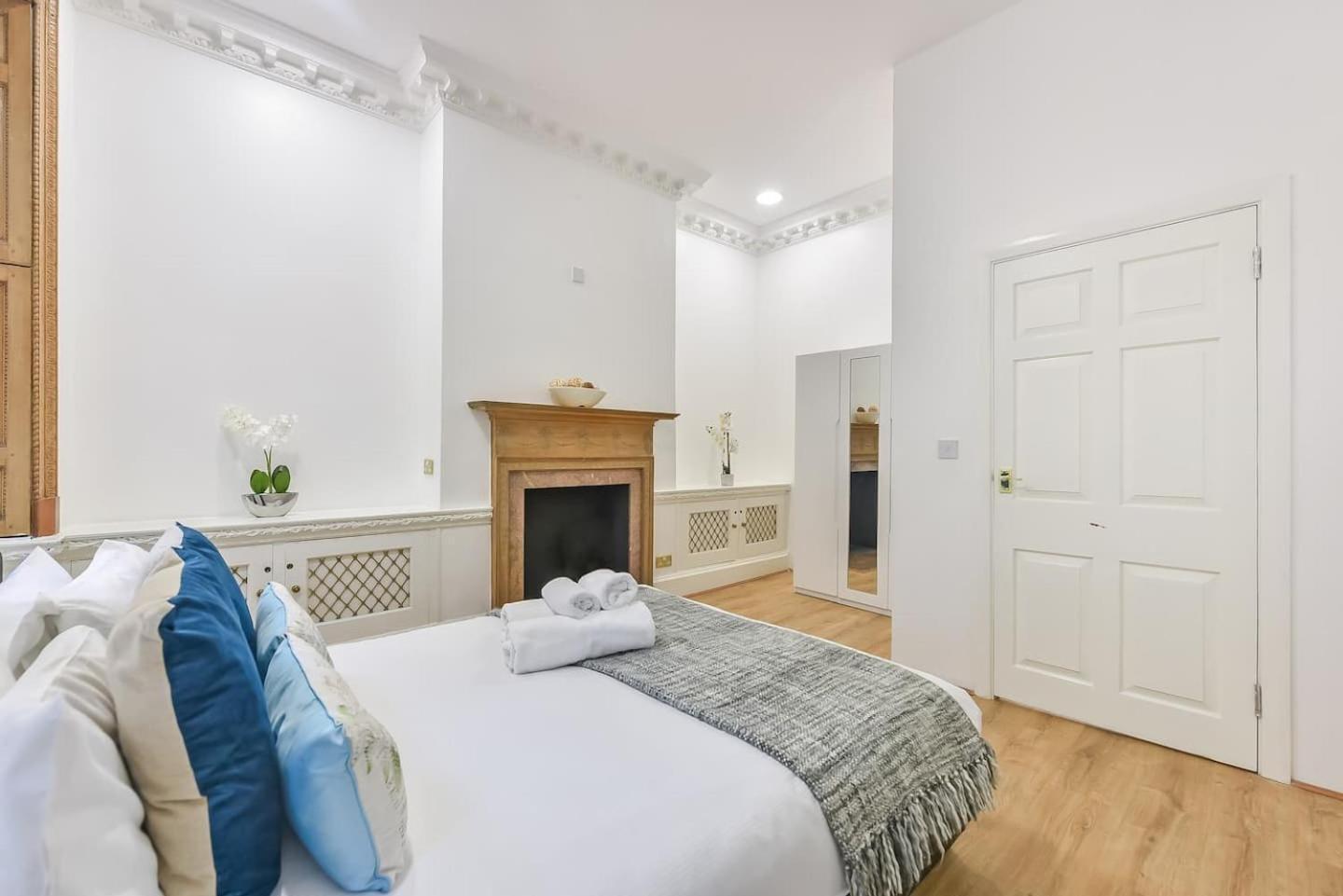2 Bed Piccadilly Apartment 2 London Exterior foto
